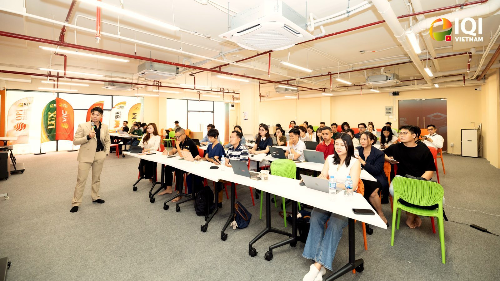 Lớp đào tạo tư vấn viên tại IQI Việt Nam